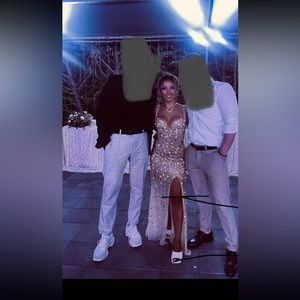 the most beutifull dress i ever had. is just so high class showstoper